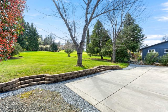 11389 Torrey Pines Dr, Auburn, CA 95602