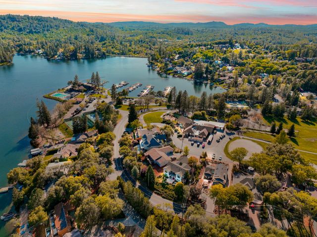 11389 Torrey Pines Dr, Auburn, CA 95602