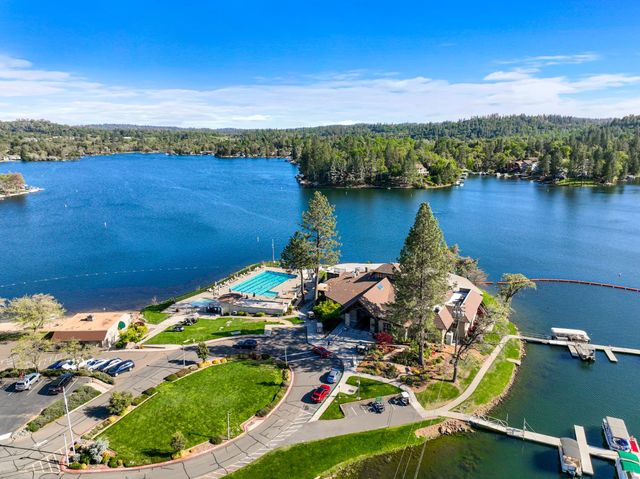 11389 Torrey Pines Dr, Auburn, CA 95602