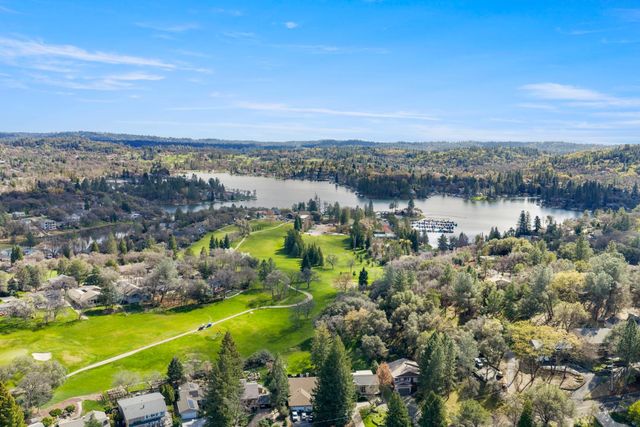 11389 Torrey Pines Dr, Auburn, CA 95602