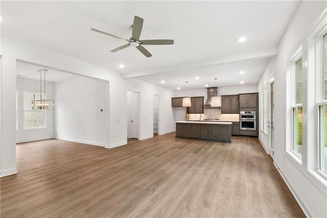 727 Crest Line Trail, Powder Springs, GA 30127