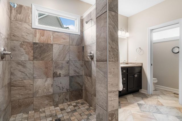 14809 Blue Reef Drive, Fort Wayne, IN 46814