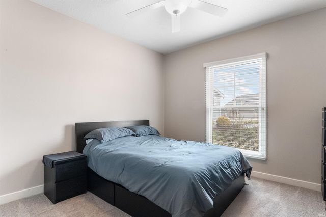 14809 Blue Reef Drive, Fort Wayne, IN 46814