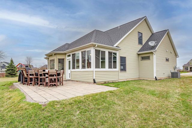 14809 Blue Reef Drive, Fort Wayne, IN 46814