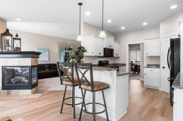 14809 Blue Reef Drive, Fort Wayne, IN 46814