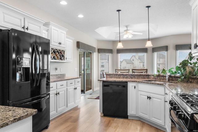 14809 Blue Reef Drive, Fort Wayne, IN 46814