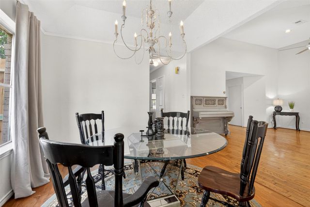 9206 Kirkleigh Street, Spring, TX 77379