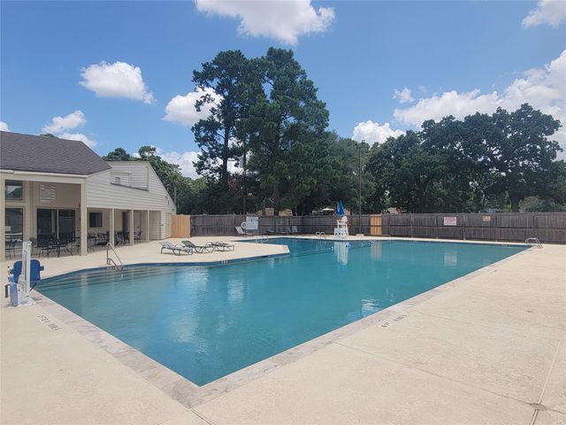 9206 Kirkleigh Street, Spring, TX 77379