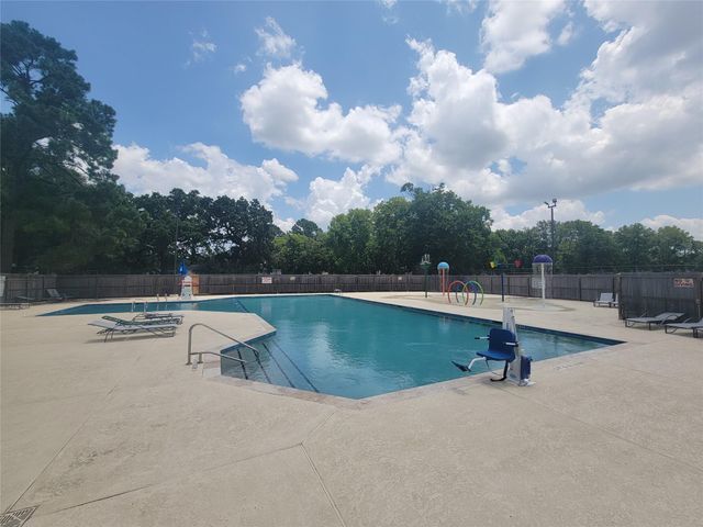 9206 Kirkleigh Street, Spring, TX 77379