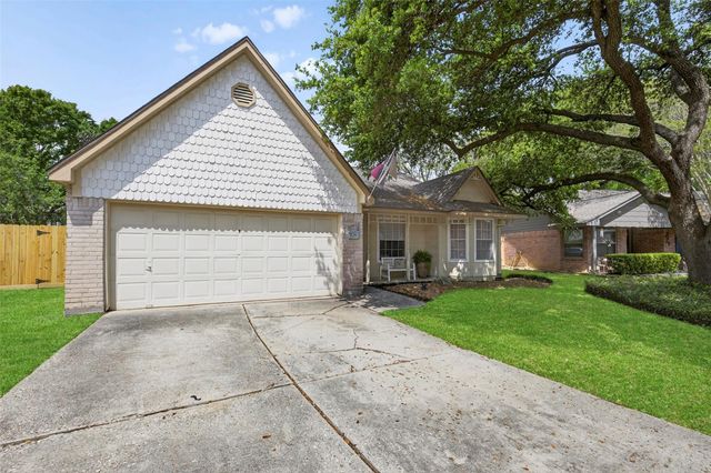 9206 Kirkleigh Street, Spring, TX 77379