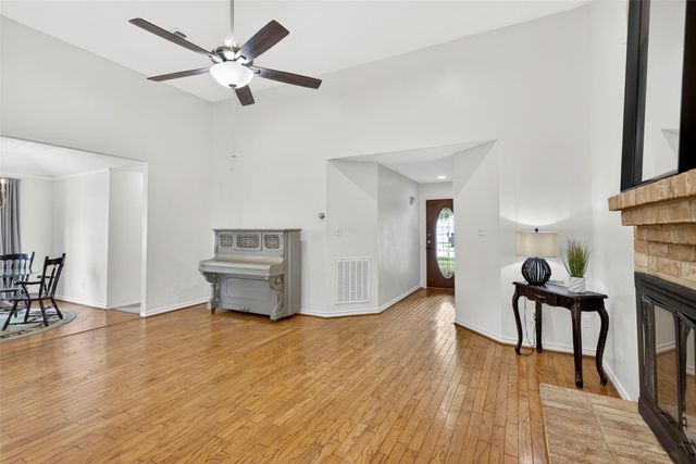 9206 Kirkleigh Street, Spring, TX 77379