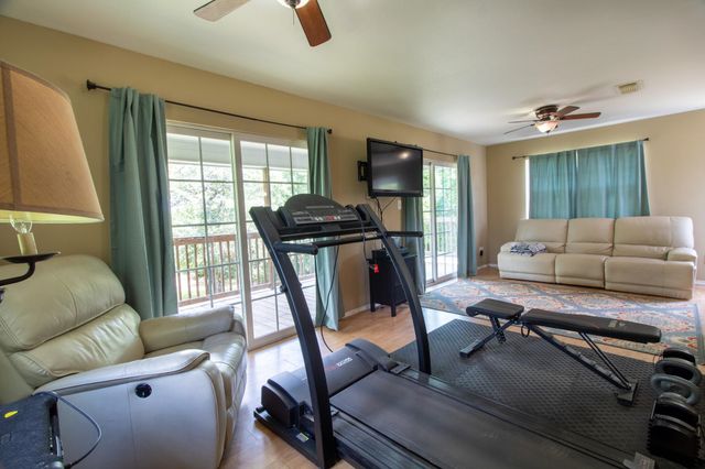 1225 Farm Road 1002, Big Sandy, TX 75755