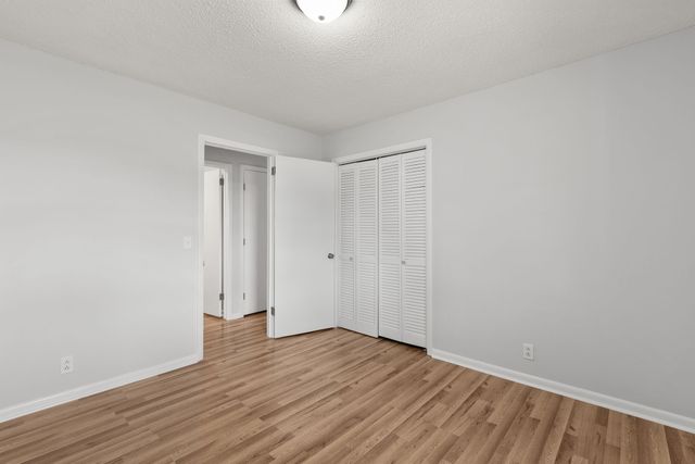 1035 New Deal Potts Rd, Cottontown, TN 37048