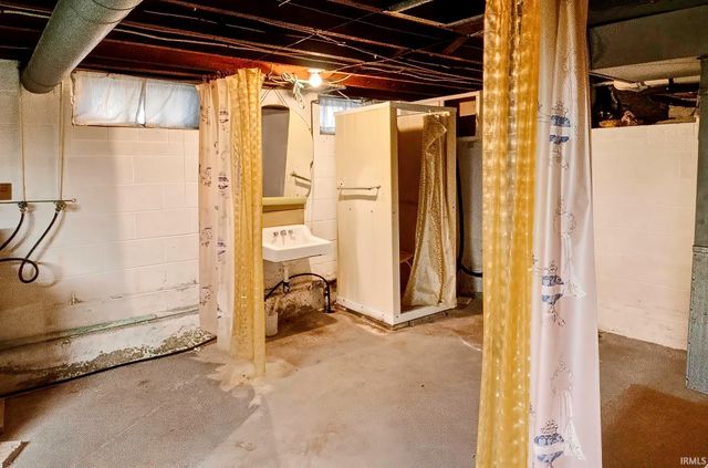 11648 N State Rd 1, Ossian, IN 46777