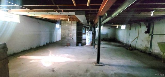 33 Heim Road, Amherst, NY 14221