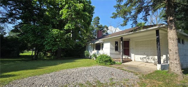 33 Heim Road, Amherst, NY 14221