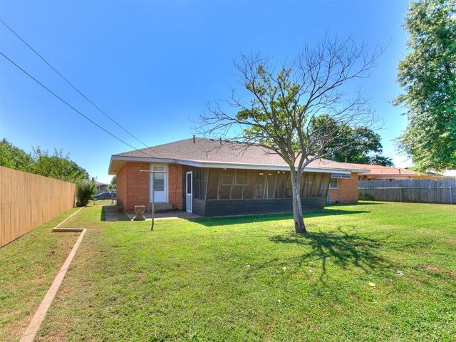 1502 S Reno Avenue, El Reno, OK 73036