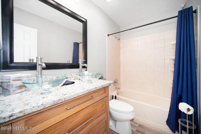 11613 LAKE RIDE Drive, Jacksonville, FL 32223