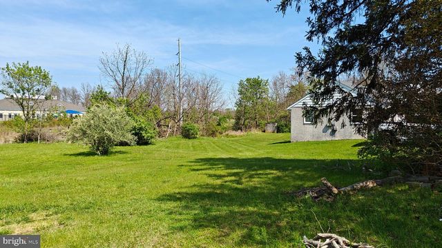 2009 SWAMP PIKE, Gilbertsville, PA 19525