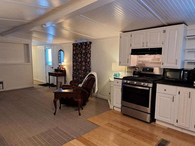 1025 Mountainview Avenue, Charlestown, NH 03603