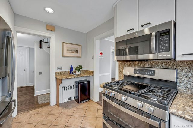 21 Homestead Avenue, Scarsdale, NY 10583