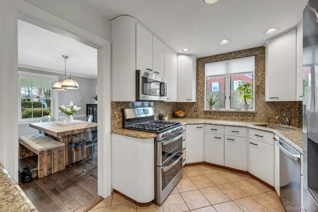 21 Homestead Avenue, Scarsdale, NY 10583