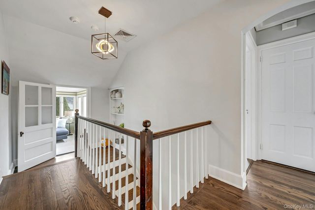 21 Homestead Avenue, Scarsdale, NY 10583