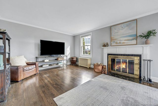 21 Homestead Avenue, Scarsdale, NY 10583