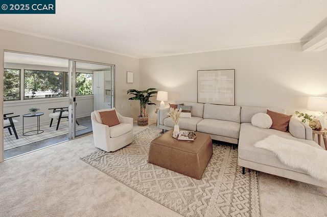 1424 Canyonwood Ct 1, Walnut Creek, CA 94595