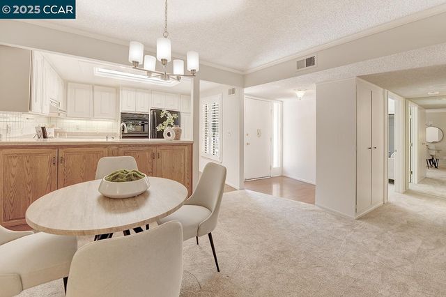 1424 Canyonwood Ct 1, Walnut Creek, CA 94595
