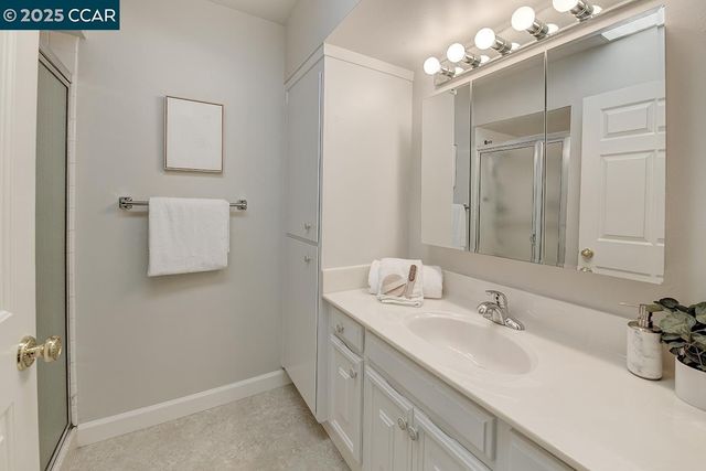 1424 Canyonwood Ct 1, Walnut Creek, CA 94595