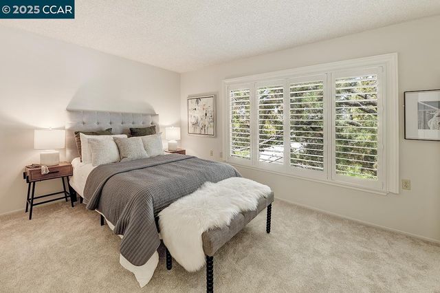 1424 Canyonwood Ct 1, Walnut Creek, CA 94595