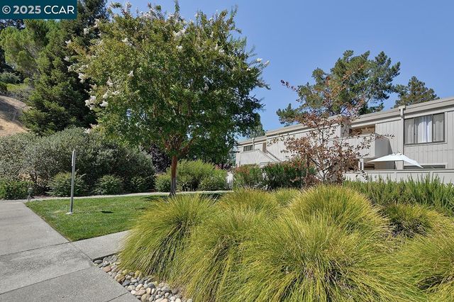 1424 Canyonwood Ct 1, Walnut Creek, CA 94595