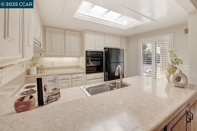 1424 Canyonwood Ct 1, Walnut Creek, CA 94595