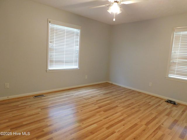 1003 W Scotsdale Road, Laurinburg, NC 28352