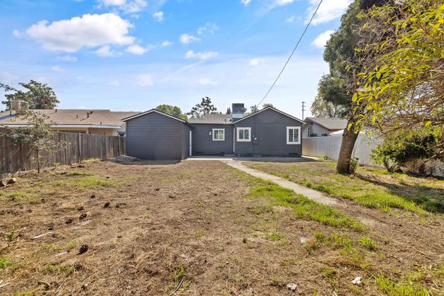 620 Mariposa Avenue, Tulare, CA 93274
