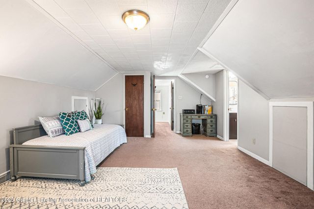 1620 Clifton Avenue, Lansing, MI 48910