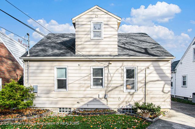 1620 Clifton Avenue, Lansing, MI 48910