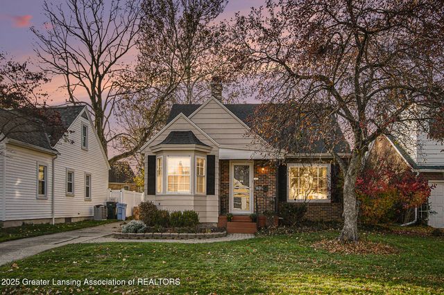 1620 Clifton Avenue, Lansing, MI 48910