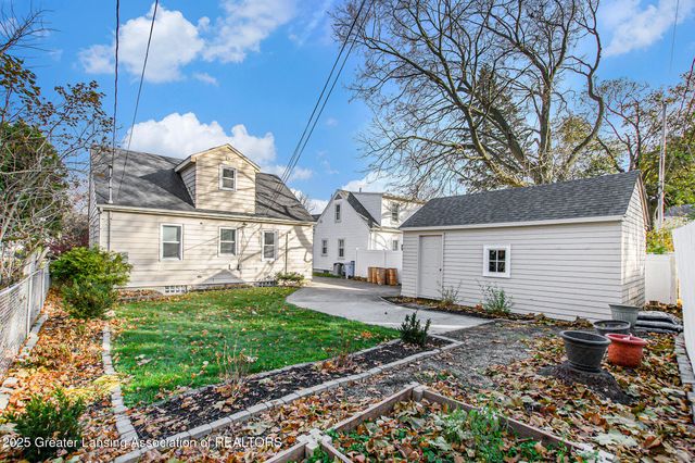 1620 Clifton Avenue, Lansing, MI 48910