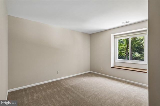 6310 WINDPATTERNS TRL, Fairfax Station, VA 22039