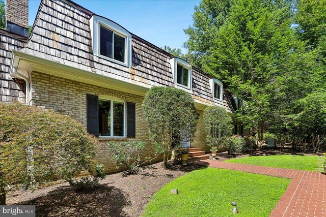 6310 WINDPATTERNS TRL, Fairfax Station, VA 22039