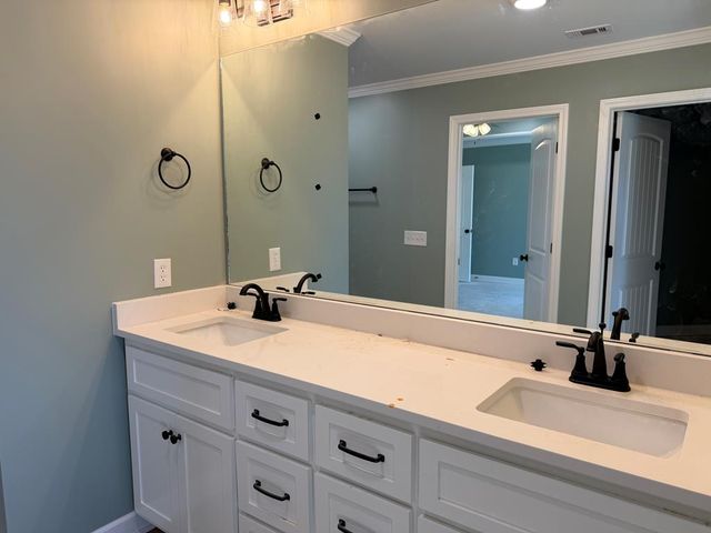 562 N John Street, New Brockton, AL 36351