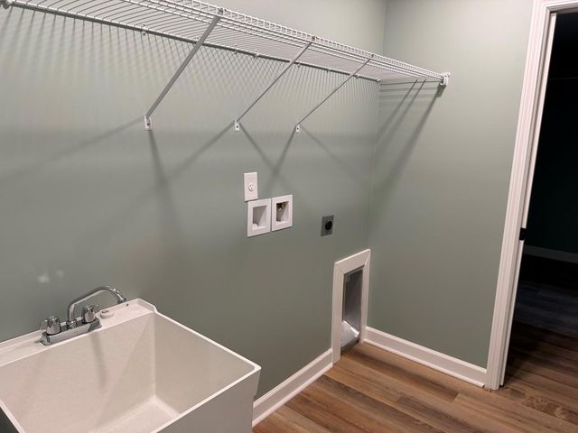 562 N John Street, New Brockton, AL 36351