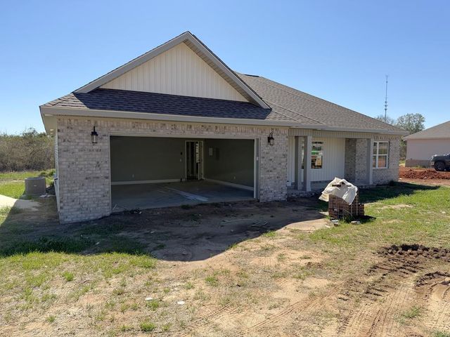 562 N John Street, New Brockton, AL 36351