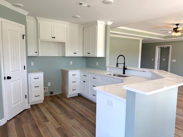 562 N John Street, New Brockton, AL 36351