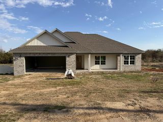 562 N John Street, New Brockton, AL 36351