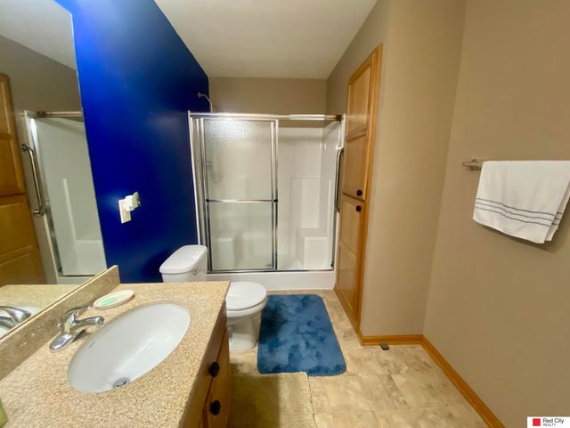 6240 Windhaven Drive, Lincoln, NE 68512