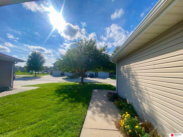 6240 Windhaven Drive, Lincoln, NE 68512