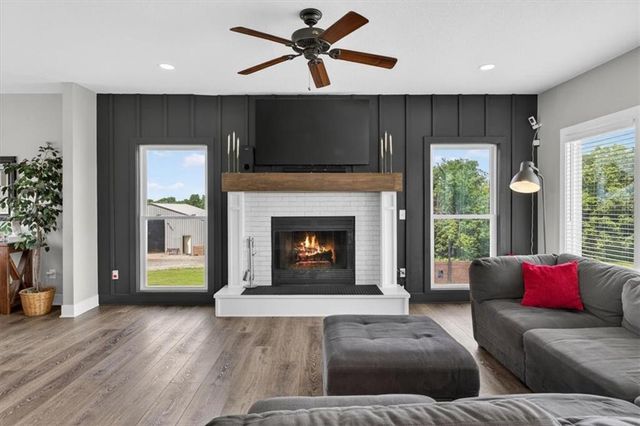 715 S Minter Road, Grain Valley, MO 64029